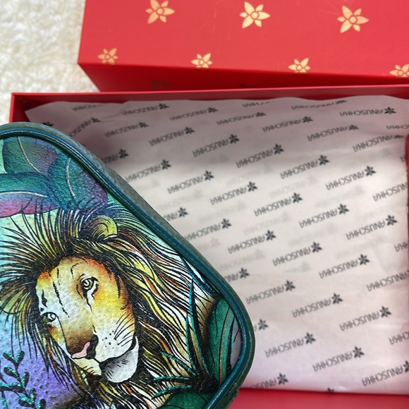 Anuschka Hand-Painted Leather Zippered Jewelry Case - Picture 10 of 11